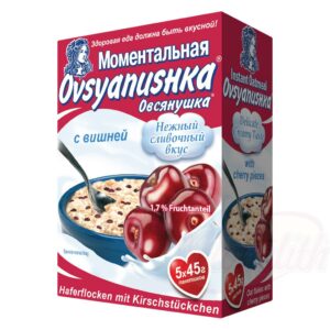Каша овсяная быстрого приготовления с сахаром и вишней.