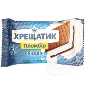 "Кreshatik" glace à la vanille entre deux biscuits au cacao